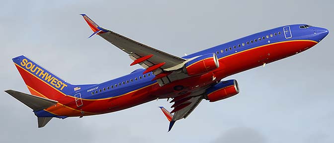 Southwest Boeing 737-8H4 N8603F , Phoenix Sky Harbor, December 24, 2015